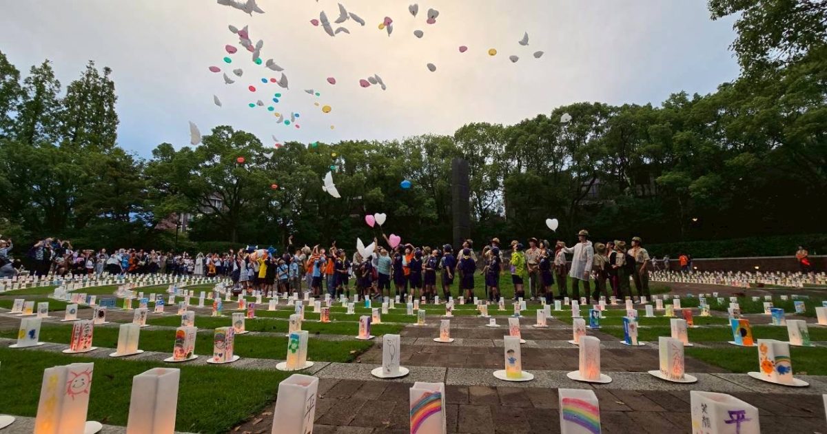 平和の灯バルーンリリース